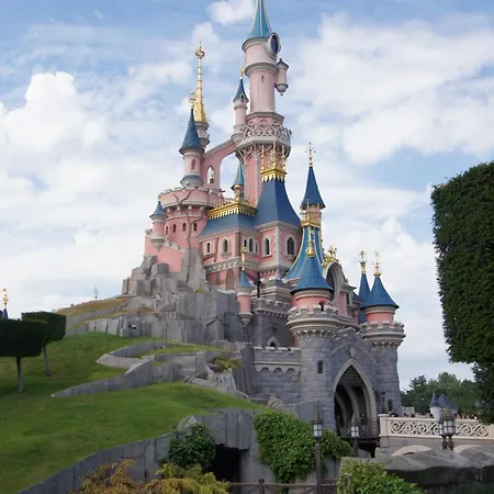 Le Bonheur *disney*paris*rer A* Apartment Bussy-Saint-Georges